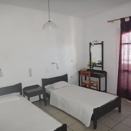 Maria Hotel Apartments & Studios 3*