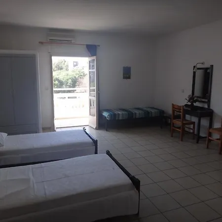 Maria Hotel Apartments & Studios