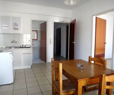 Aparthotel Maria Hotel Apartments & Studios 3*